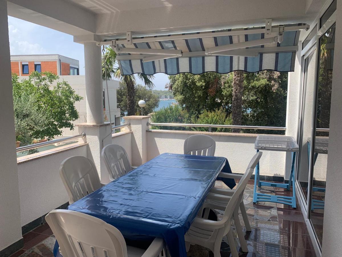Apartmani Auer Pjescana Uvala Exteriér fotografie