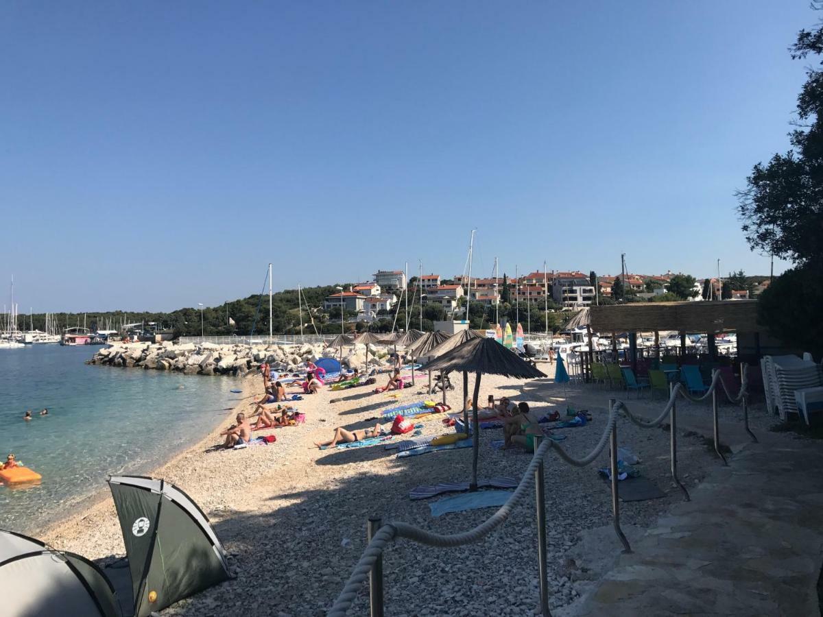 Apartmani Auer Pjescana Uvala Exteriér fotografie