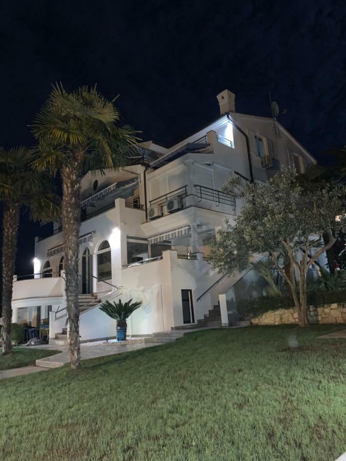 Apartmani Auer Pjescana Uvala Exteriér fotografie